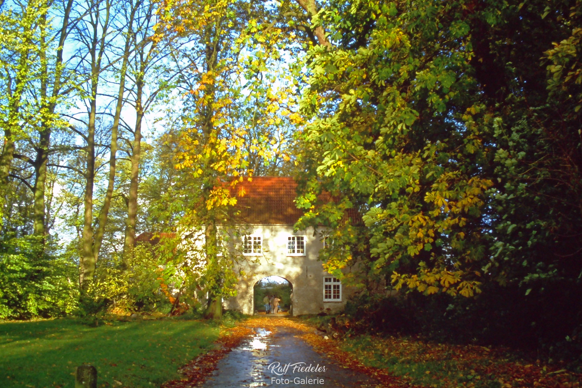 Torhaus der ehemaligen Burg Kniphausen