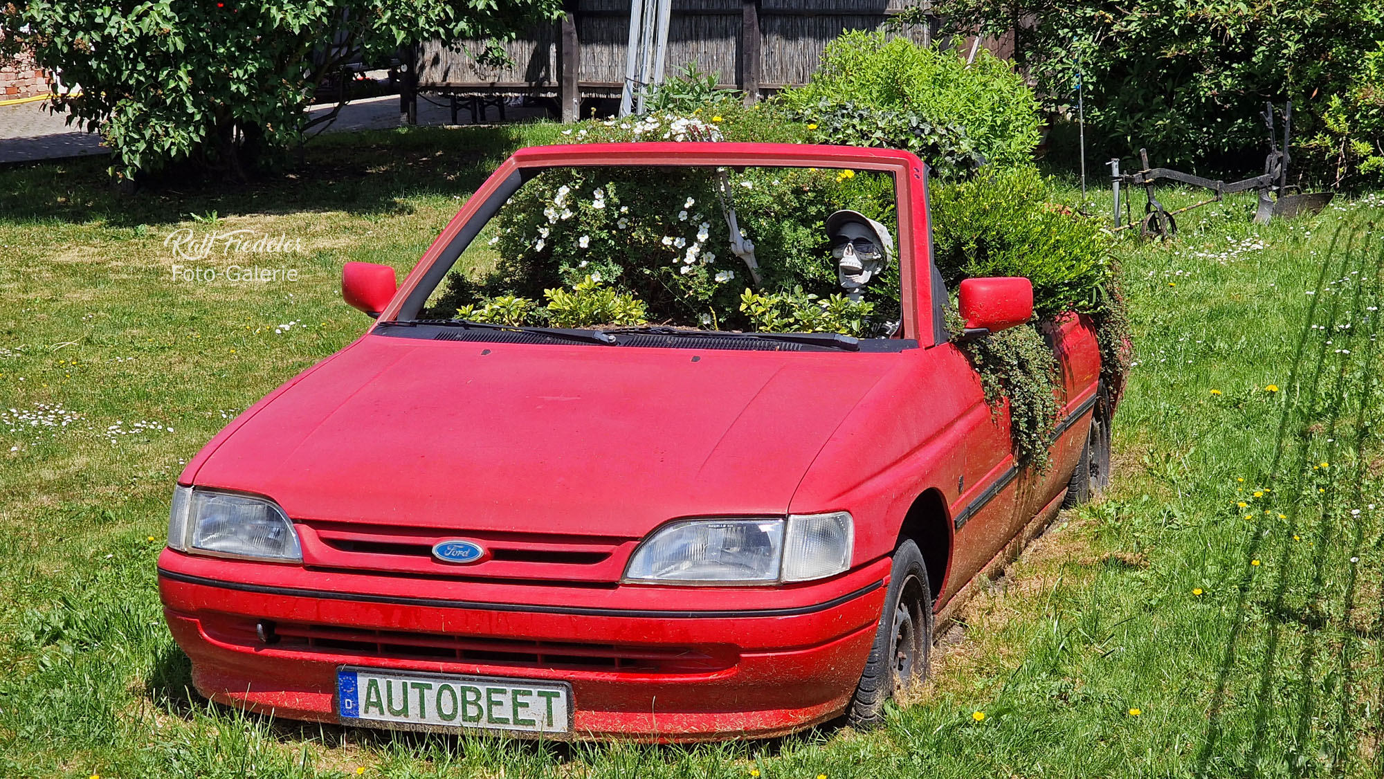 Autobeet in Lehrberg von vorne