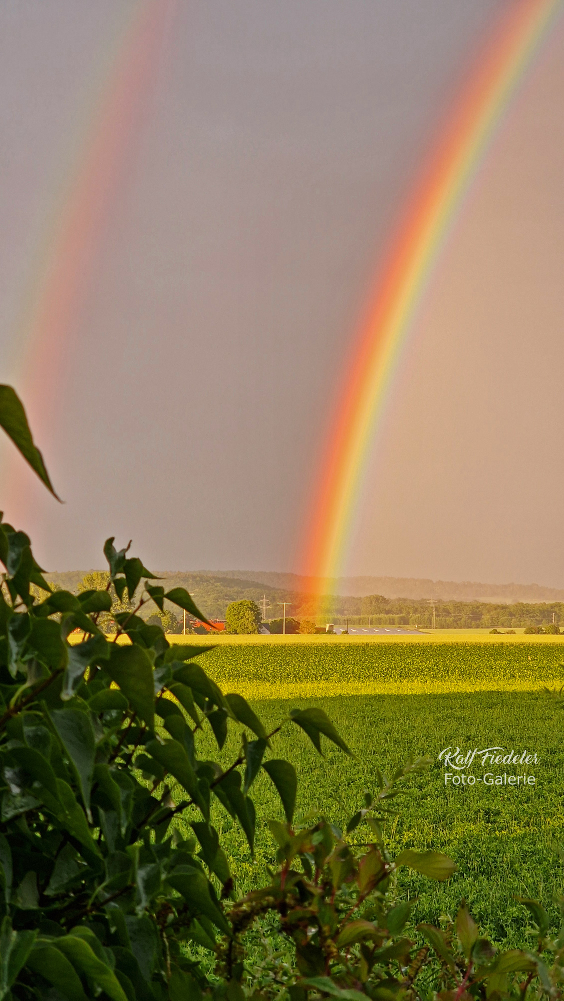 Linker Teil vom Regenbogen über Sontheim von Westheim aus
